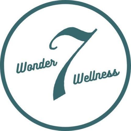 Logotipo de 7 Wonder Wellness