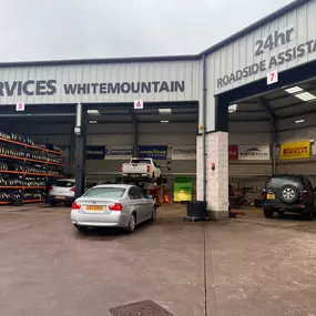 Bild von Fosters Tyre Services Whitemountain