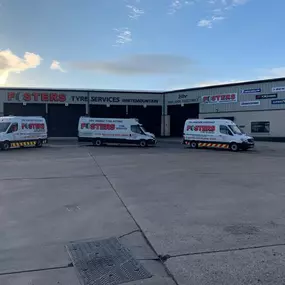 Bild von Fosters Tyre Services Whitemountain