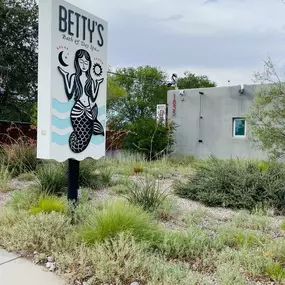 Betty's Bath & Day Spay logo and signage