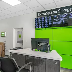 Office - Extra Space Storage at 6750 Franklin Ave, New Orleans, LA 70122