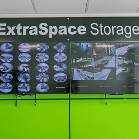 Security Screens - Extra Space Storage at 6750 Franklin Ave, New Orleans, LA 70122