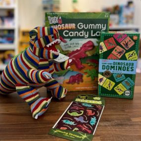 Just when we were getting bored with dinosaurs they add stripes. And turn them into gummy candy. Or add foil. And BAM ???? … we’re right back in prehistoric love ❤️ ???? ????