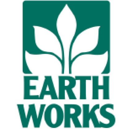 Logótipo de Earth Works Jax Lawn Care and Landscaping