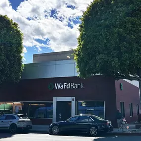 Photo of the WaFd Bank Branch location in Beverly Hills, California. Located at 175 South Beverly Dr, Beverly Hills, CA  90212