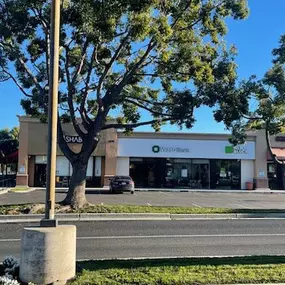 Photo of the WaFd Bank Branch location in San Jose, California. Located at 1420 El Paseo de Saratoga, San Jose, CA  95130