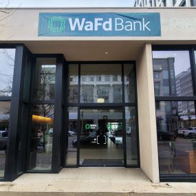 Photo of the WaFd Bank Branch location in Pasadena, California. Located at 170 Lake Ave Ste. 120, Pasadena, CA  91101