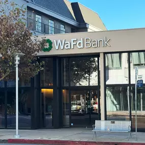 Photo of the WaFd Bank Branch location in Pasadena, California. Located at 170 Lake Ave Ste. 120, Pasadena, CA  91101