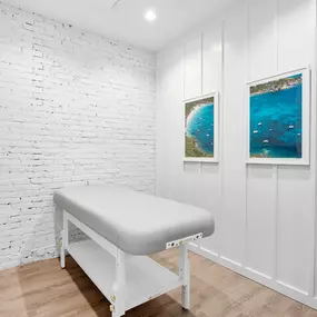 SUGARED + BRONZED Upper West Side sugaring room