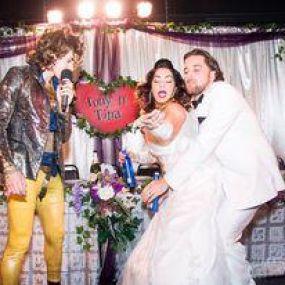 Bild von Tony N' Tinas Wedding