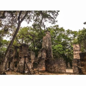 Nearby Bulow Plantation Ruins Historic State Park offers a combination of history, nature, and recreational opportunities