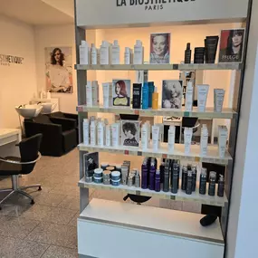 Adriano Haarstudio Friseur Düsseldorf - La Biosthetique