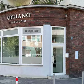 Adriano Haarstudio Friseur Düsseldorf Bilk- La Biosthetique