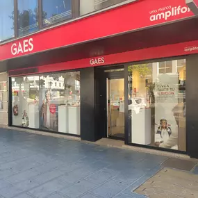 fachada del Centro Auditivo GAES Marbella