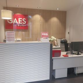 Recepción del Centro Auditivo GAES  Granollers