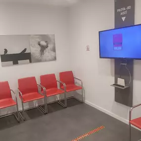 Sala de espera del Centro Auditivo GAES  Granollers