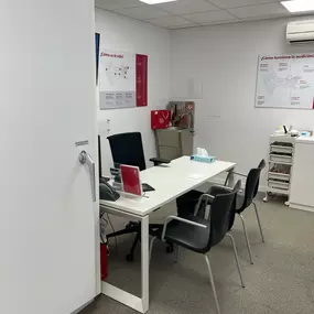 Sala de audiometría Centro Auditivo GAES  La Linea De La Concepcion