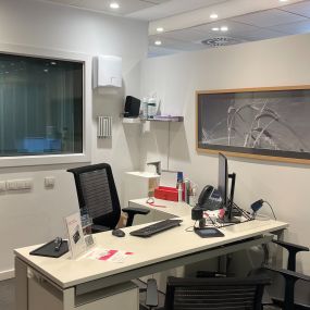 Sala de audiometría del Centro Auditivo GAES  Barcelona Poblenou