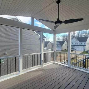 Covered deck - Screen room