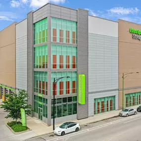 Beauty Image - Extra Space Storage at 5160 N Northwest Hwy, Chicago, IL 60630