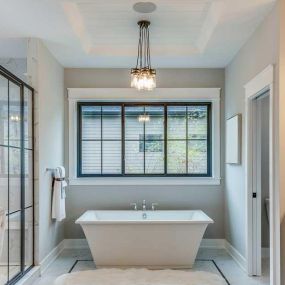 DreamMaker Bath & Kitchen specializes in free-standing tubs.