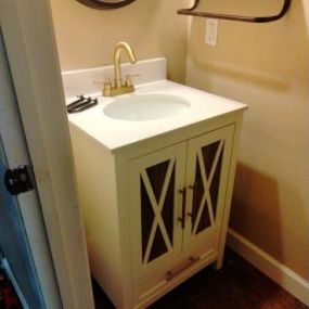 Bathroom Vanity Installation River Oaks, TX