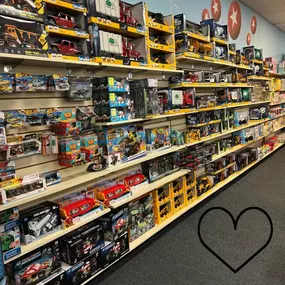 Hi Annapolis friends! ???? We want to let you know our Severna Park store is open & well stocked! We'd love ❤️???? to see you here in the store or you are welcome to shop on our website at https://www.franklinstoystore.com. ????
.
.
.
#shoplocal #shopsmall #franklinstoys #franklinstoystore #freegiftwrap #freegiftwrapping #franklinssevernapark