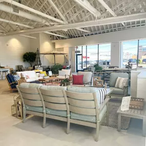 Bild von Yardbird Outdoor Furniture - CLOSED