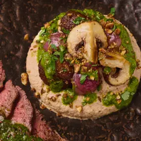 Portobello con puré de coliflor tostada