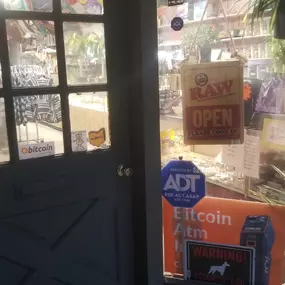 Bild von CoinFlip Bitcoin ATM - Ohio Hippies Smoke Shop (Alliance)