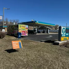 Bild von CoinFlip Bitcoin ATM - Valero (Louisville)