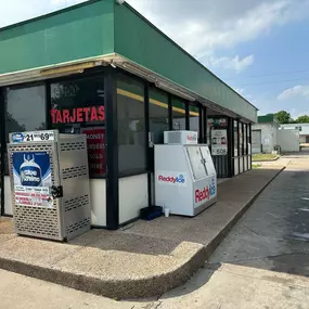 Bild von CoinFlip Bitcoin ATM - MT Everest Food Mart (Benbrook)