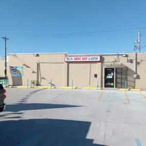 Bild von CoinFlip Bitcoin ATM - Delta Smoke Shop & Vapor (Wichita)