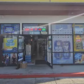 Bild von CoinFlip Bitcoin ATM - Confetti Liquor (Van Nuys)