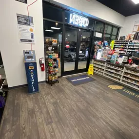 Bild von CoinFlip Bitcoin ATM - 620 Liquor (Round Rock)