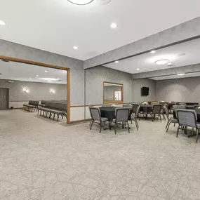 Gathering room  at Murdoch Funeral Home & Cremation Services 3855 Katz Dr, Marion, IA 52302
(319) 377-1553