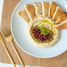 Harissa Hummus & Pita