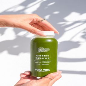 Cold press green deluxe juice