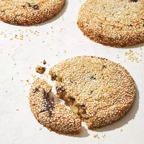 Freshly baked glute-free Tahini Chocolate Cookie made daily
with high-quality ingredients — soft, chewy, and rich in nutty
sesame flavor.