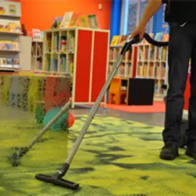 Noord Nederlands Schoonmaakbedrijf NNS