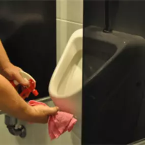 Noord Nederlands Schoonmaakbedrijf NNS