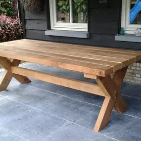 Maatwerk eiken tuintafel