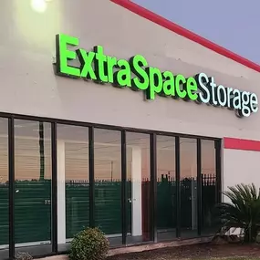 Beauty Image - Extra Space Storage at 410 Gulf Fwy, Texas City, TX 77591