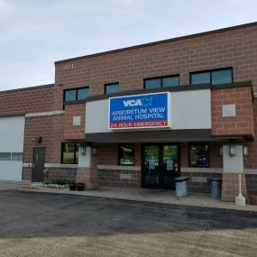 Welcome to VCA Arboretum View Animal Hospital!