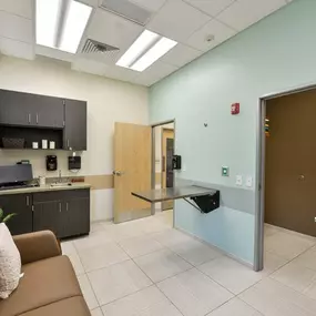 An inviting Consultation Room at VCA Hillsboro.