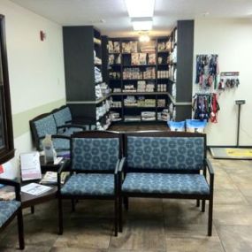 Our Comfortable Lobby at VCA Animal Care Center of Mt. Juliet