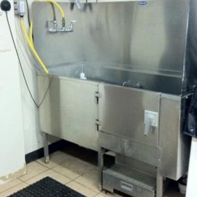 Our Hydrosurge Bath at VCA Animal Care Center of Mt. Juliet