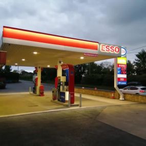 Bild von Blackmore Vale Services (Esso & Londis)