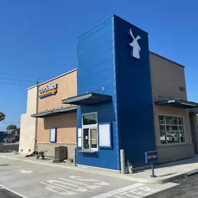 Dutch Bros Warner