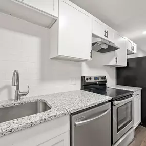 Fully Equipped Kitchen at Balfour Chastain